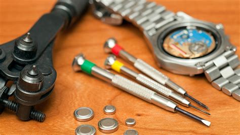 como cambiar pila reloj